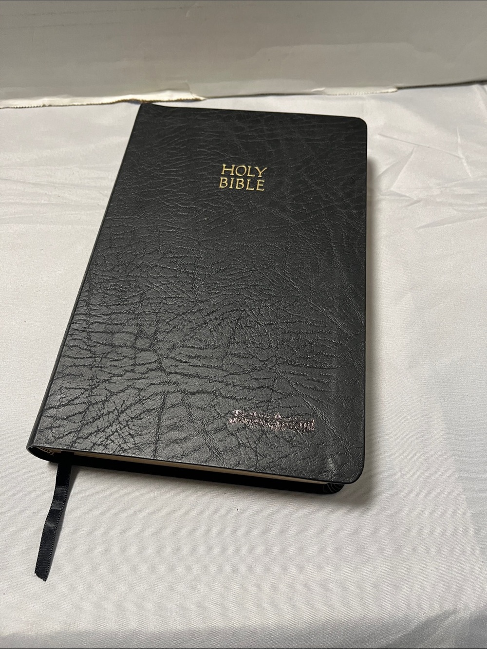 Holy Bible giant print edition